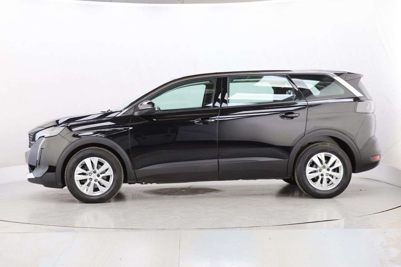 2022 PEUGEOT 5008 2022 PEUGEOT 5008