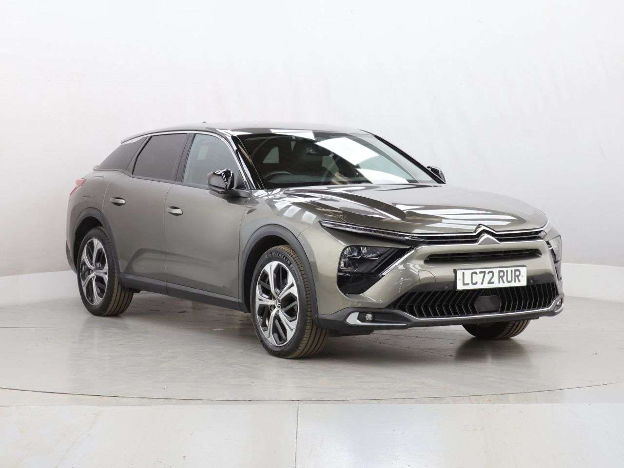 A 2023 CITROEN C5 X 1.2 PureTech Sense Plus Hatchback 5dr Petrol EAT8 Euro 6 (s/s) (130 ps) A 2023 CITROEN C5 X 1.2 PureTech Sense Plus Hatchback 5dr Petrol EAT8 Euro 6 (s/s) (130 ps)