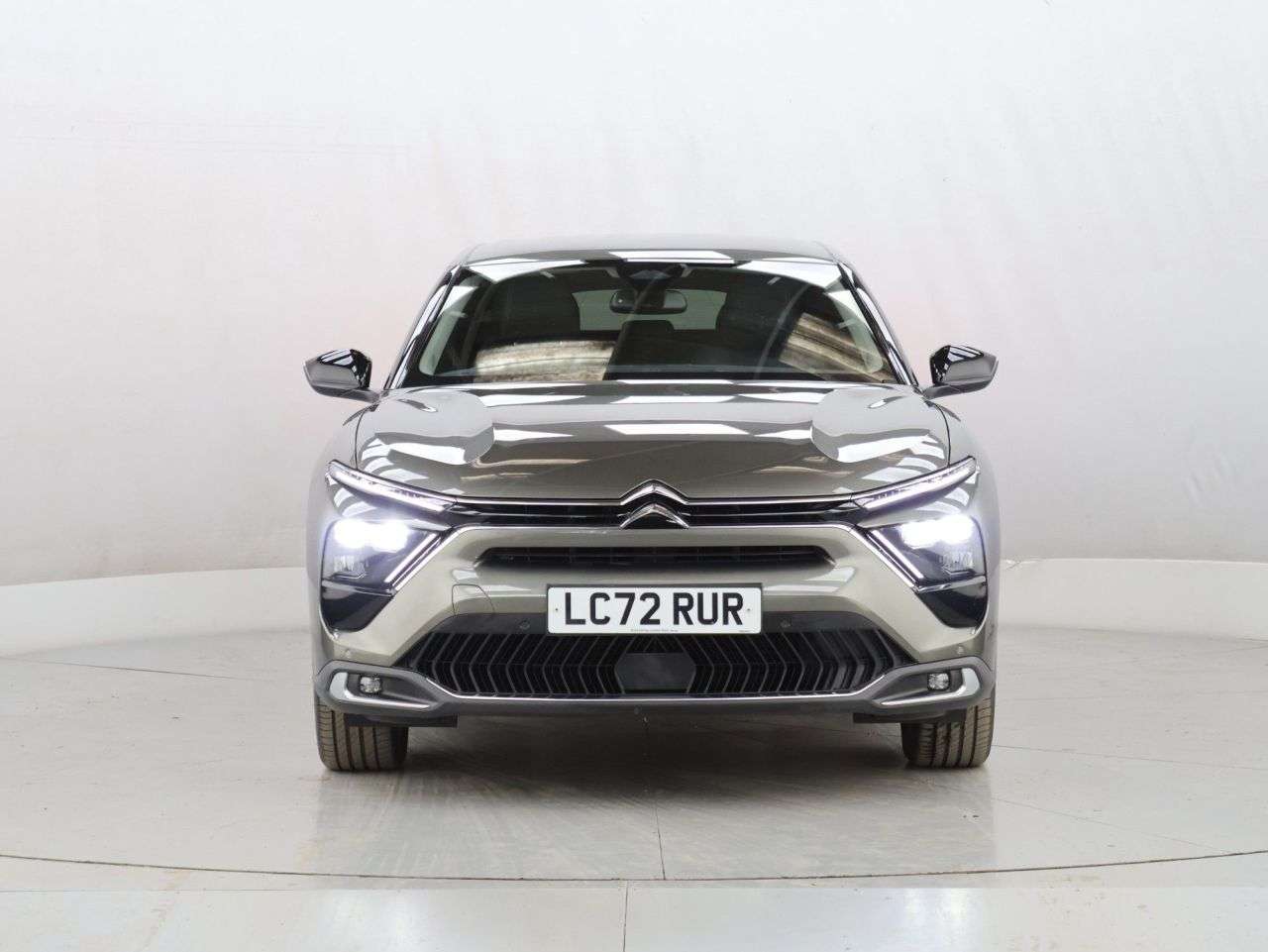 A 2023 CITROEN C5 X 1.2 PureTech Sense Plus Hatchback 5dr Petrol EAT8 Euro 6 (s/s) (130 ps) A 2023 CITROEN C5 X 1.2 PureTech Sense Plus Hatchback 5dr Petrol EAT8 Euro 6 (s/s) (130 ps)