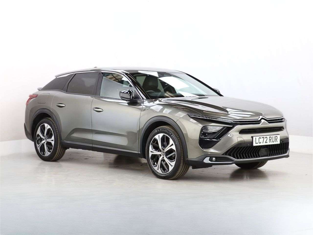 A 2023 CITROEN C5 X 1.2 PureTech Sense Plus Hatchback 5dr Petrol EAT8 Euro 6 (s/s) (130 ps) A 2023 CITROEN C5 X 1.2 PureTech Sense Plus Hatchback 5dr Petrol EAT8 Euro 6 (s/s) (130 ps)