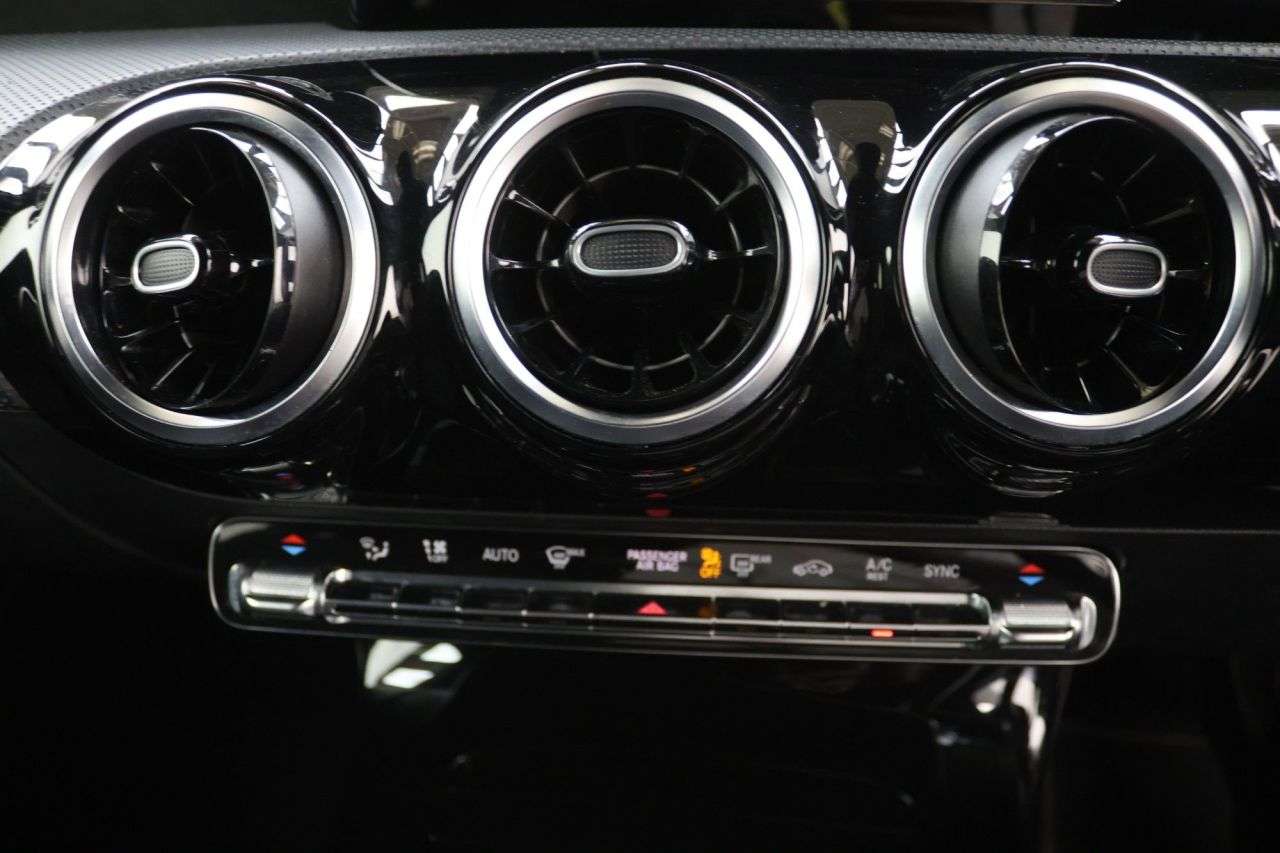 2019 MERCEDES-BENZ A CLASS 2019 MERCEDES-BENZ A CLASS