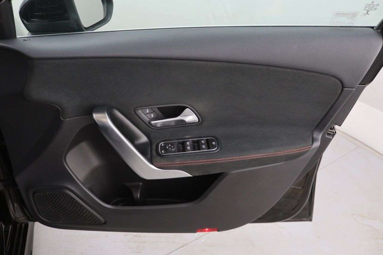 2019 MERCEDES-BENZ A CLASS 2019 MERCEDES-BENZ A CLASS