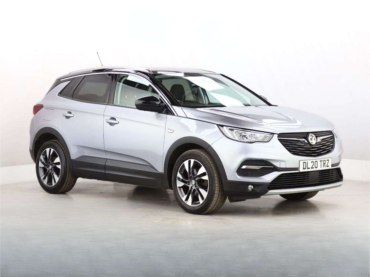 A 2020 VAUXHALL GRANDLAND X 1.2 Turbo SE Premium SUV 5dr Petrol Manual Euro 6 (s/s) (130 ps) A 2020 VAUXHALL GRANDLAND X 1.2 Turbo SE Premium SUV 5dr Petrol Manual Euro 6 (s/s) (130 ps)