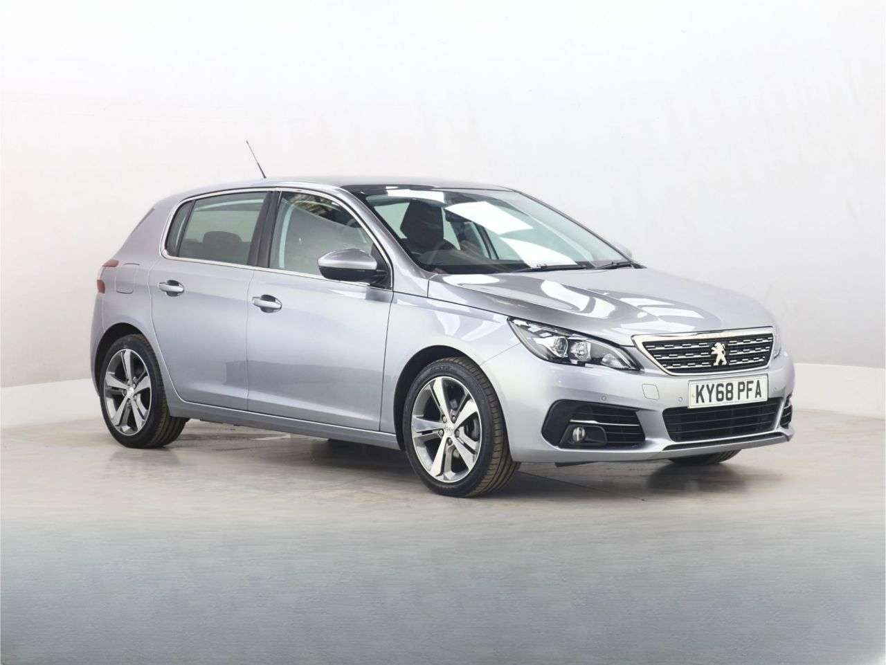 A 2019 PEUGEOT 308 1.2 PureTech GPF Allure Hatchback 5dr Petrol EAT Euro 6 (s/s) (130 ps) A 2019 PEUGEOT 308 1.2 PureTech GPF Allure Hatchback 5dr Petrol EAT Euro 6 (s/s) (130 ps)