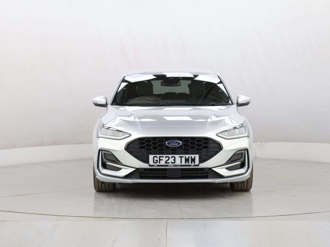 A 2023 FORD FOCUS 1.0T EcoBoost ST-Line X Hatchback 5dr Petrol Manual Euro 6 (s/s) (125 ps) A 2023 FORD FOCUS 1.0T EcoBoost ST-Line X Hatchback 5dr Petrol Manual Euro 6 (s/s) (125 ps)