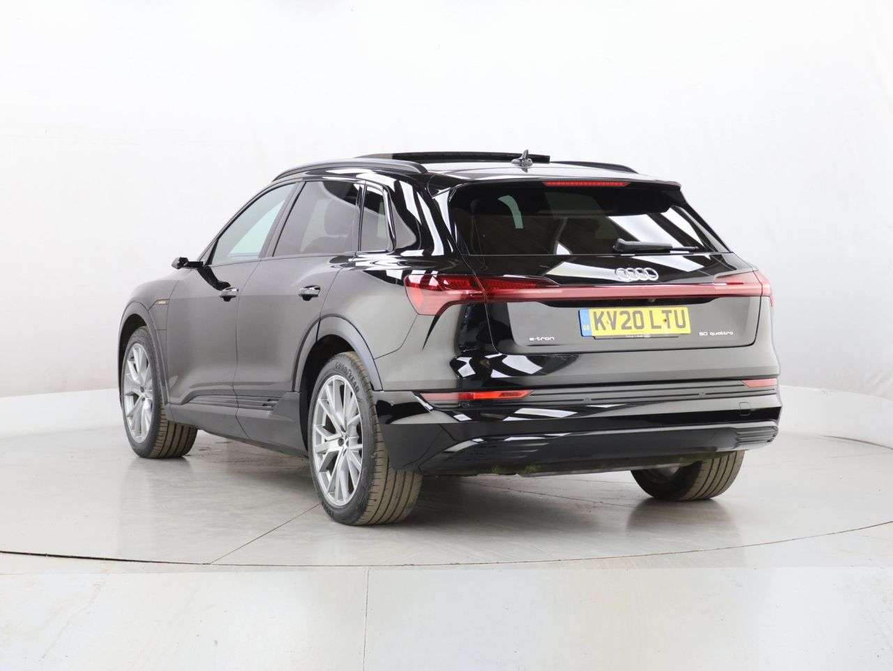 2020 AUDI E-TRON 2020 AUDI E-TRON