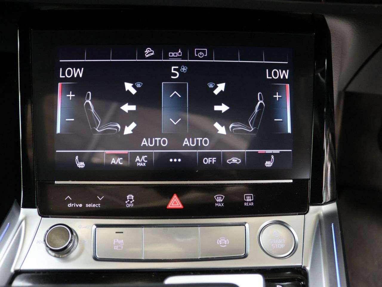 2020 AUDI E-TRON 2020 AUDI E-TRON