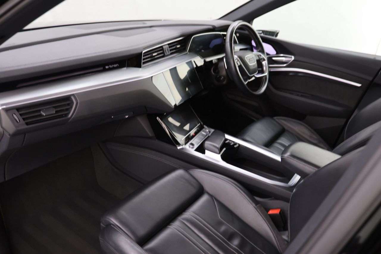 2020 AUDI E-TRON 2020 AUDI E-TRON