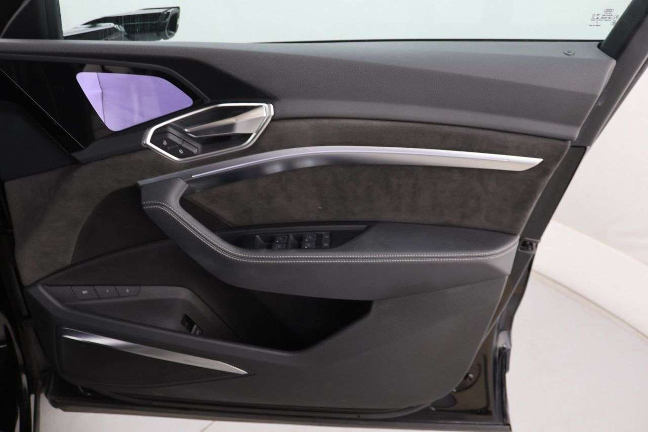 2020 AUDI E-TRON 2020 AUDI E-TRON