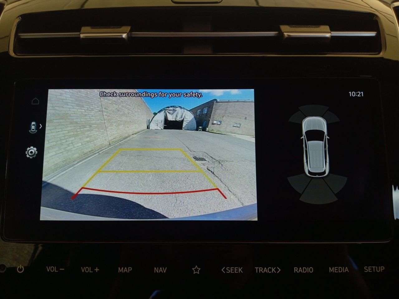 A 2022 HYUNDAI TUCSON 1.6 h T-GDi 13.8kWh Premium SUV 5dr Petrol Plug-in Hybrid Auto 4WD Euro 6 ( A 2022 HYUNDAI TUCSON 1.6 h T-GDi 13.8kWh Premium SUV 5dr Petrol Plug-in Hybrid Auto 4WD Euro 6 (