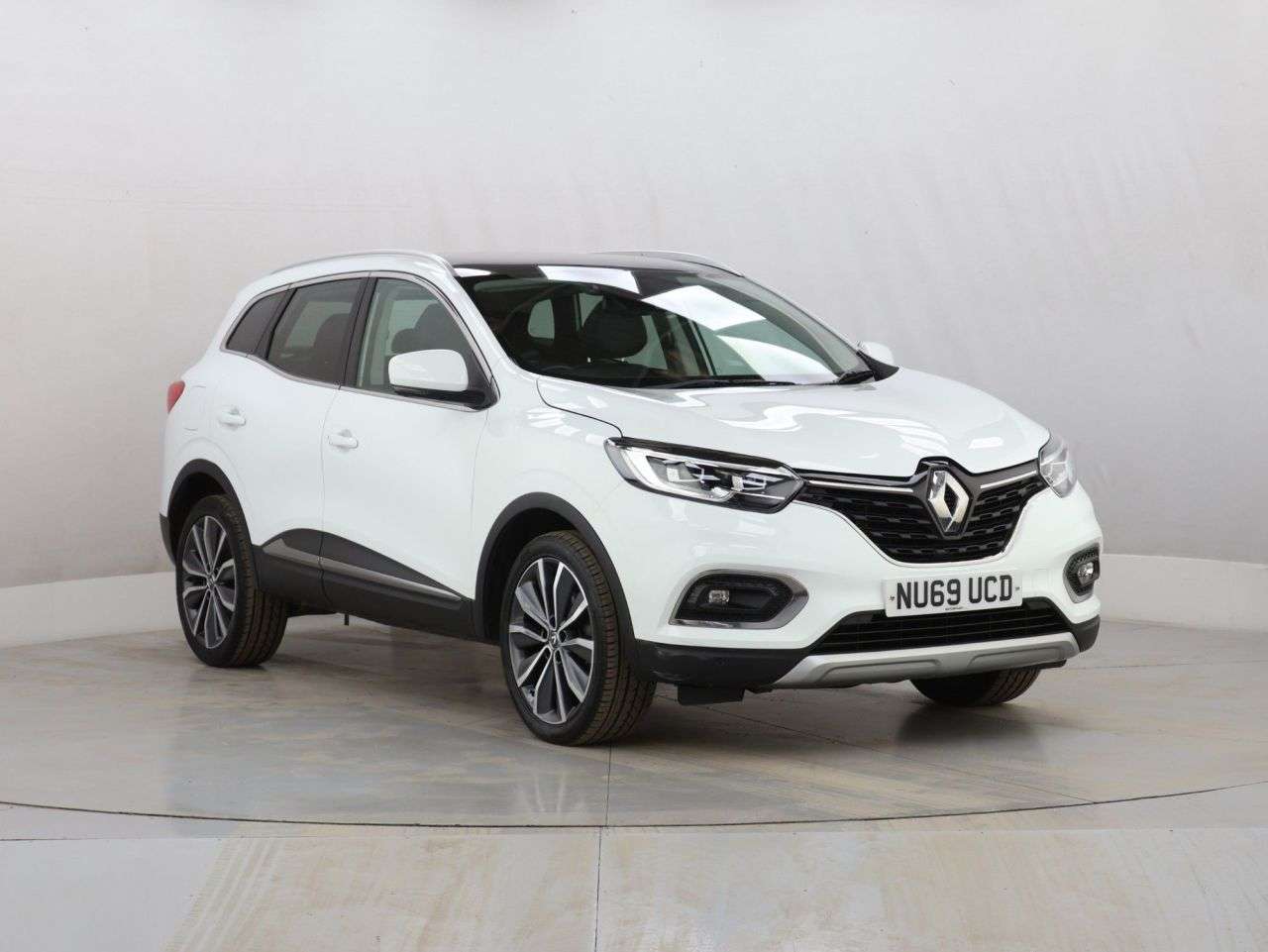 A 2019 RENAULT KADJAR 1.3 TCe S Edition SUV 5dr Petrol Manual Euro 6 (s/s) (140 ps) A 2019 RENAULT KADJAR 1.3 TCe S Edition SUV 5dr Petrol Manual Euro 6 (s/s) (140 ps)
