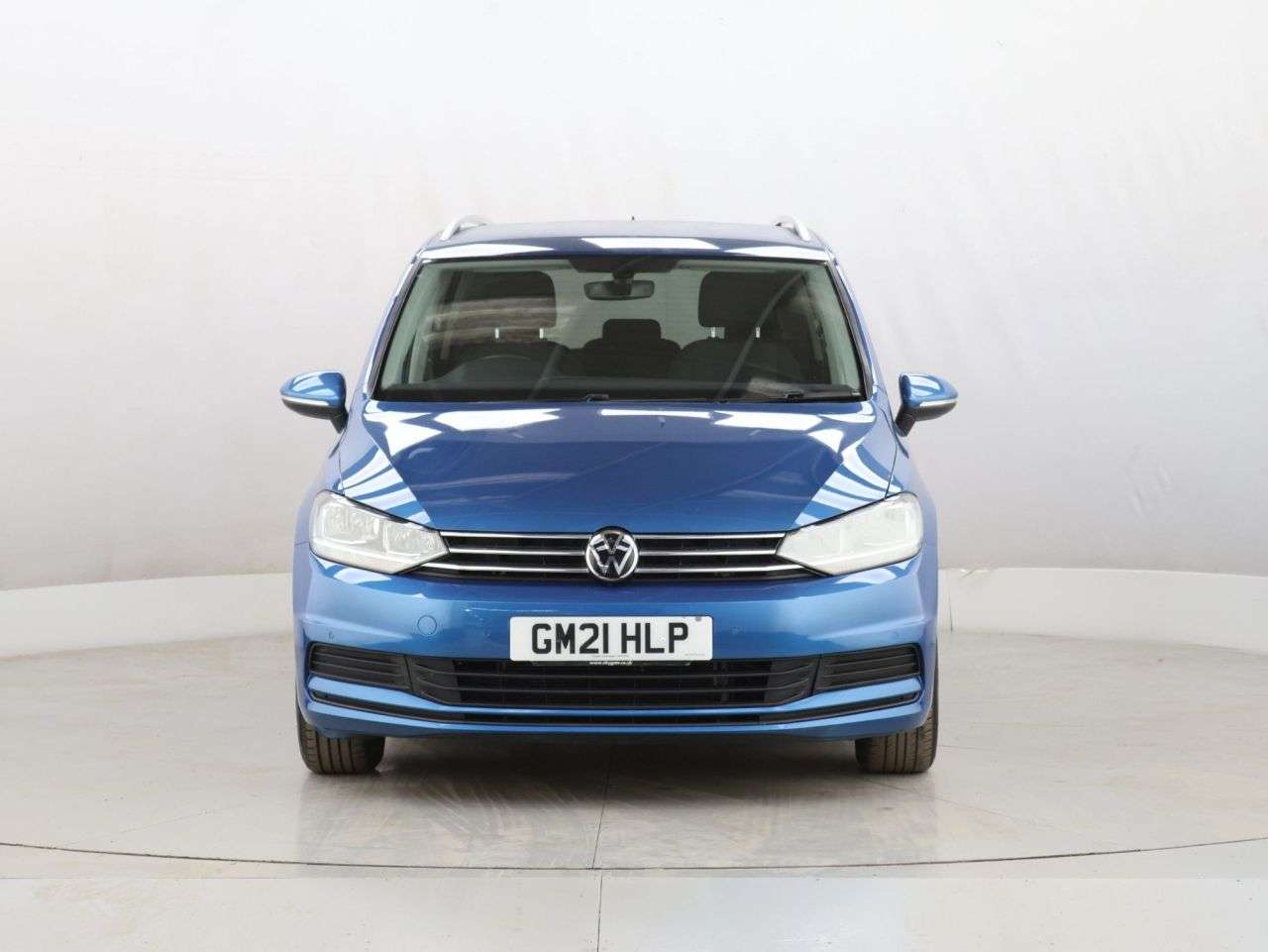 A 2021 VOLKSWAGEN TOURAN 2.0 TDI SE MPV 5dr Diesel DSG 7Spd Euro 6 (s/s) (150 ps) A 2021 VOLKSWAGEN TOURAN 2.0 TDI SE MPV 5dr Diesel DSG 7Spd Euro 6 (s/s) (150 ps)