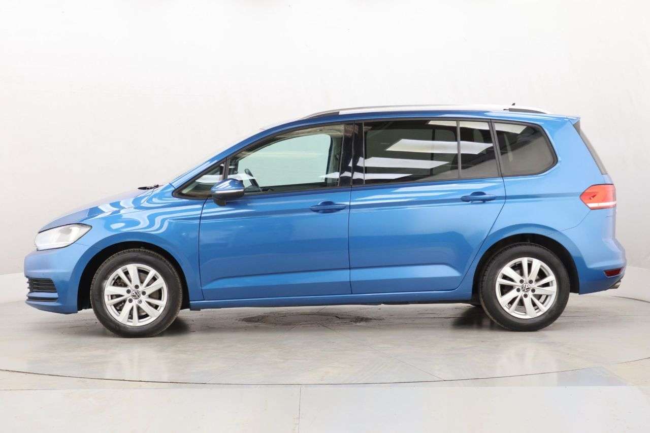 2021 VOLKSWAGEN TOURAN 2021 VOLKSWAGEN TOURAN