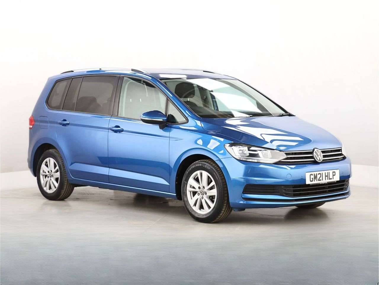 A 2021 VOLKSWAGEN TOURAN 2.0 TDI SE MPV 5dr Diesel DSG 7Spd Euro 6 (s/s) (150 ps) A 2021 VOLKSWAGEN TOURAN 2.0 TDI SE MPV 5dr Diesel DSG 7Spd Euro 6 (s/s) (150 ps)