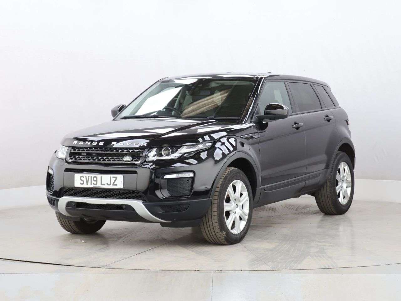 2019 LAND ROVER RANGE ROVER EVOQUE 2019 LAND ROVER RANGE ROVER EVOQUE