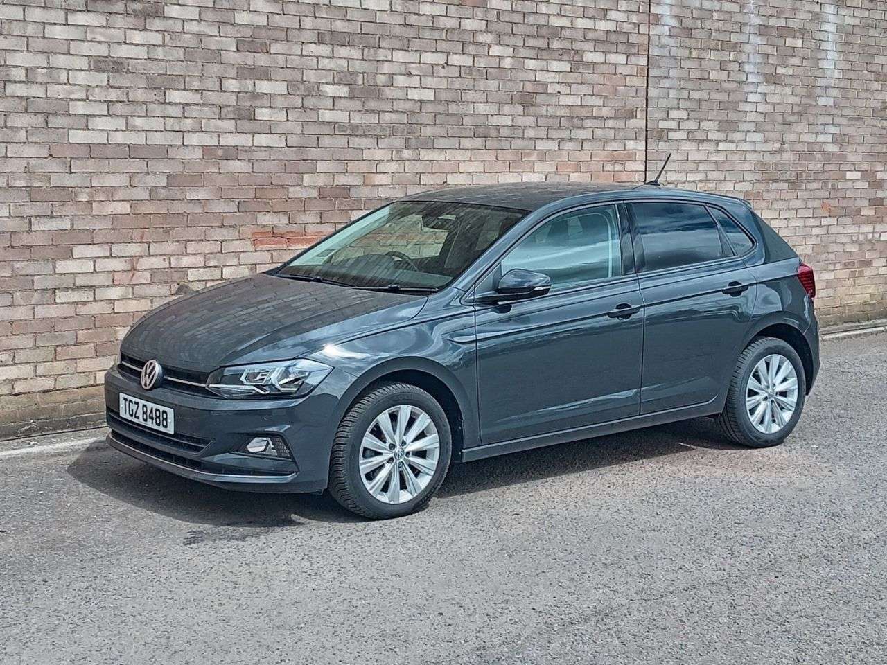 A 2021 VOLKSWAGEN POLO 1.6 TDI SEL Hatchback 5dr Diesel Manual Euro 6 (s/s) (95 ps) A 2021 VOLKSWAGEN POLO 1.6 TDI SEL Hatchback 5dr Diesel Manual Euro 6 (s/s) (95 ps)