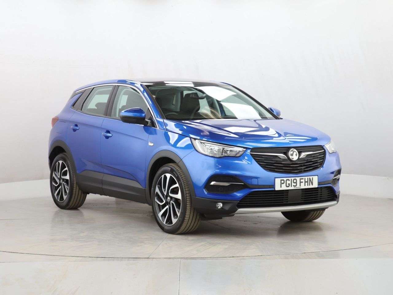 A 2019 VAUXHALL GRANDLAND X 1.2 Turbo Elite Nav SUV 5dr Petrol Auto 8Spd Euro 6 (s/s) (130 ps) A 2019 VAUXHALL GRANDLAND X 1.2 Turbo Elite Nav SUV 5dr Petrol Auto 8Spd Euro 6 (s/s) (130 ps)