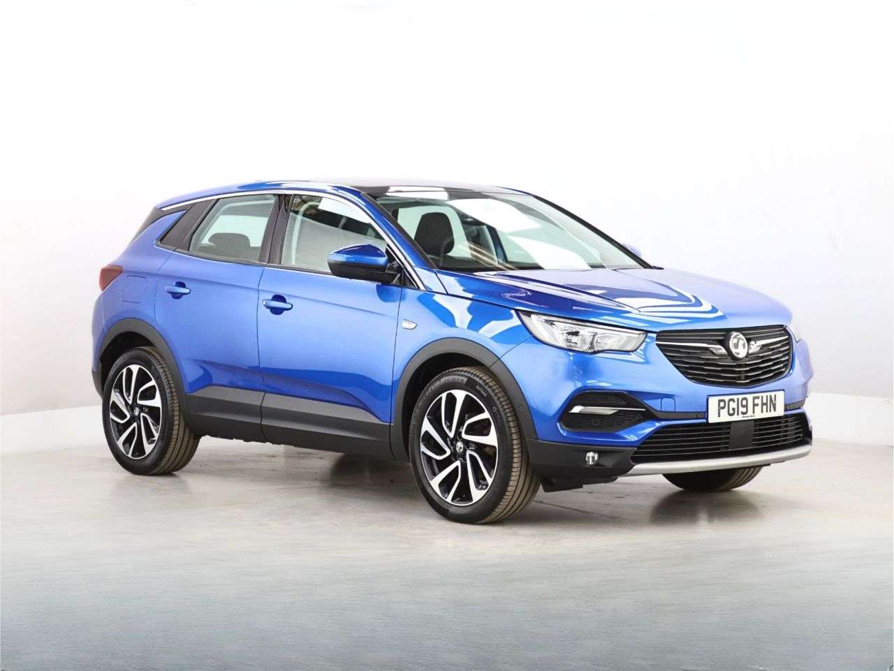 A 2019 VAUXHALL GRANDLAND X 1.2 Turbo Elite Nav SUV 5dr Petrol Auto 8Spd Euro 6 (s/s) (130 ps) A 2019 VAUXHALL GRANDLAND X 1.2 Turbo Elite Nav SUV 5dr Petrol Auto 8Spd Euro 6 (s/s) (130 ps)