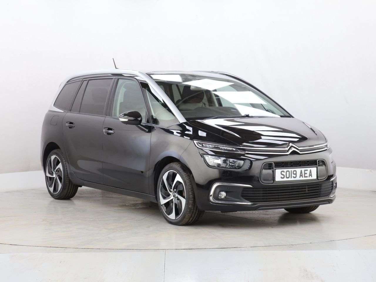 A 2019 CITROEN GRAND C4 SPACETOURER 2.0 BlueHDi Flair MPV 5dr Diesel EAT8 Euro 6 (s/s) (160 ps) A 2019 CITROEN GRAND C4 SPACETOURER 2.0 BlueHDi Flair MPV 5dr Diesel EAT8 Euro 6 (s/s) (160 ps)