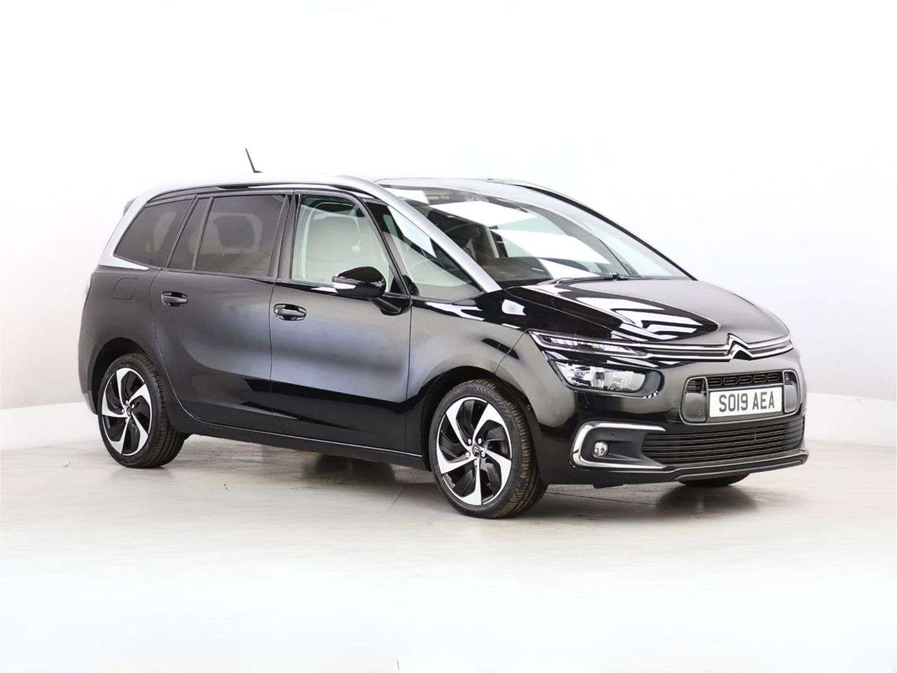 A 2019 CITROEN GRAND C4 SPACETOURER 2.0 BlueHDi Flair MPV 5dr Diesel EAT8 Euro 6 (s/s) (160 ps) A 2019 CITROEN GRAND C4 SPACETOURER 2.0 BlueHDi Flair MPV 5dr Diesel EAT8 Euro 6 (s/s) (160 ps)