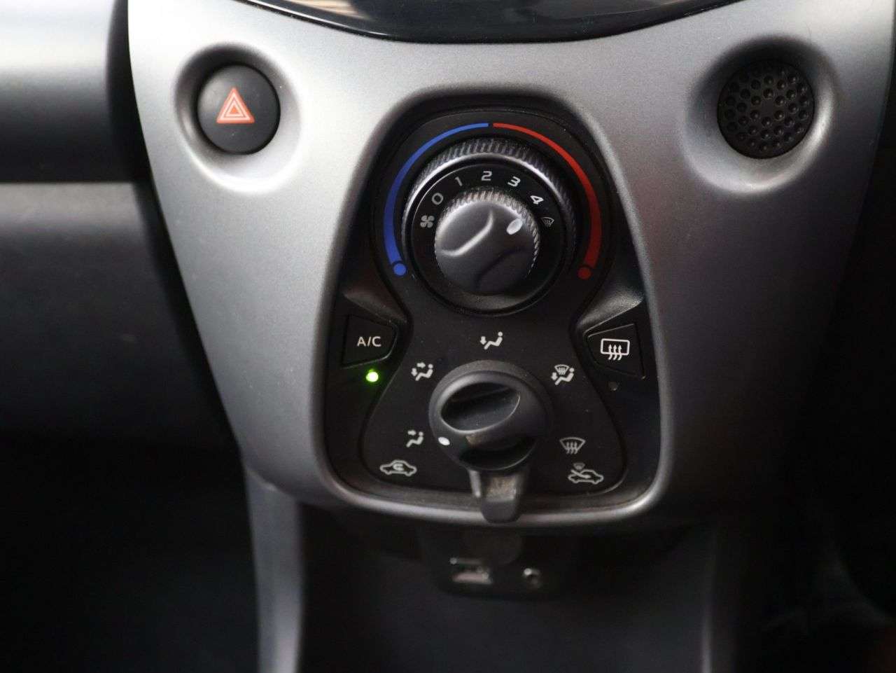 2021 TOYOTA AYGO 2021 TOYOTA AYGO