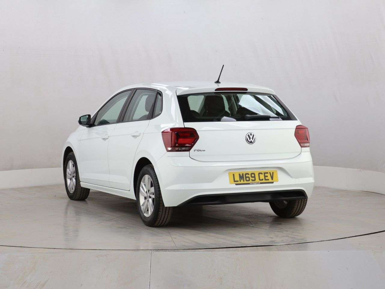 2019 VOLKSWAGEN POLO 2019 VOLKSWAGEN POLO