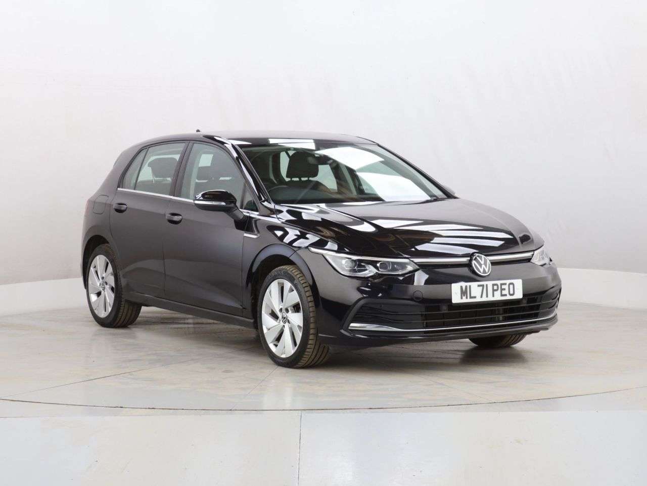 A 2021 VOLKSWAGEN GOLF 1.5 eTSI MHEV Style Hatchback 5dr Petrol Hybrid DSG Euro 6 (s/s) (130 ps) A 2021 VOLKSWAGEN GOLF 1.5 eTSI MHEV Style Hatchback 5dr Petrol Hybrid DSG Euro 6 (s/s) (130 ps)