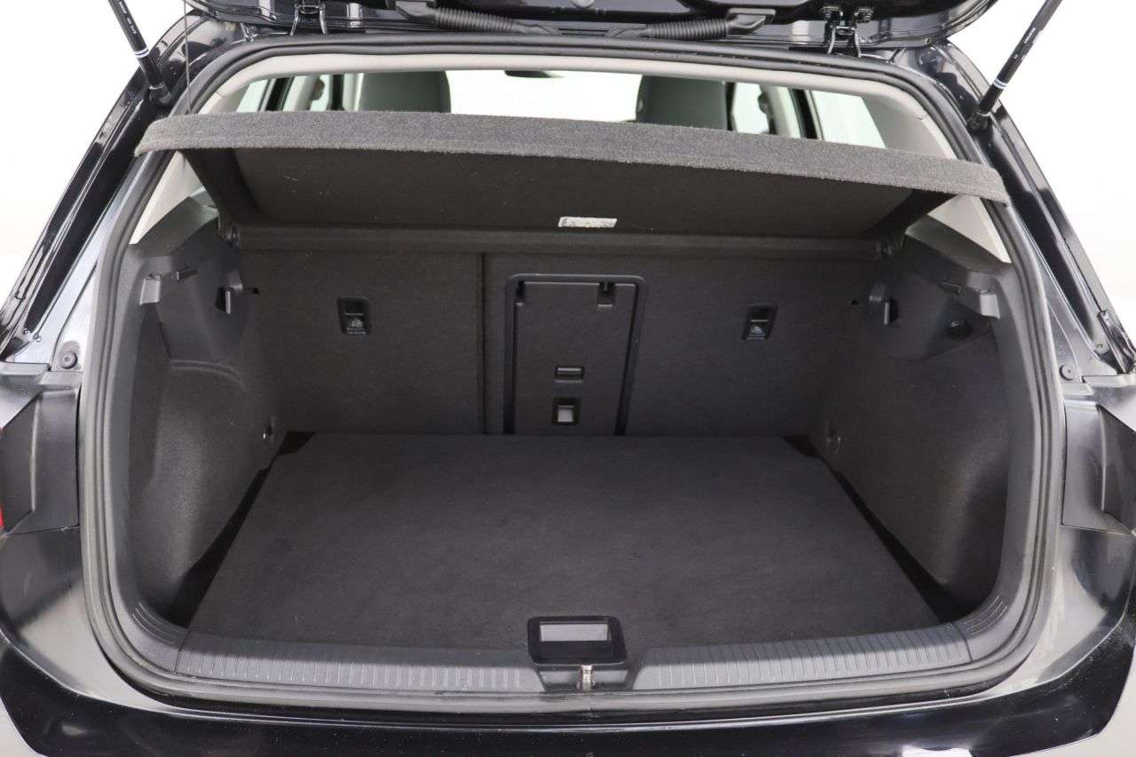 2021 VOLKSWAGEN GOLF 2021 VOLKSWAGEN GOLF