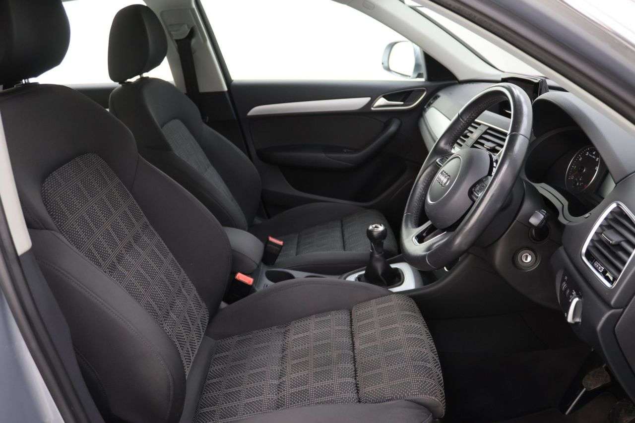 2018 AUDI Q3 2018 AUDI Q3