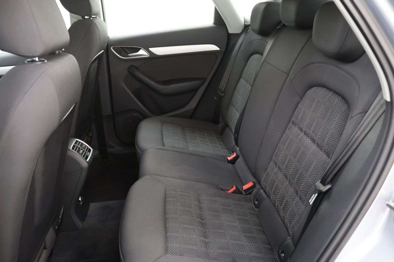 2018 AUDI Q3 2018 AUDI Q3