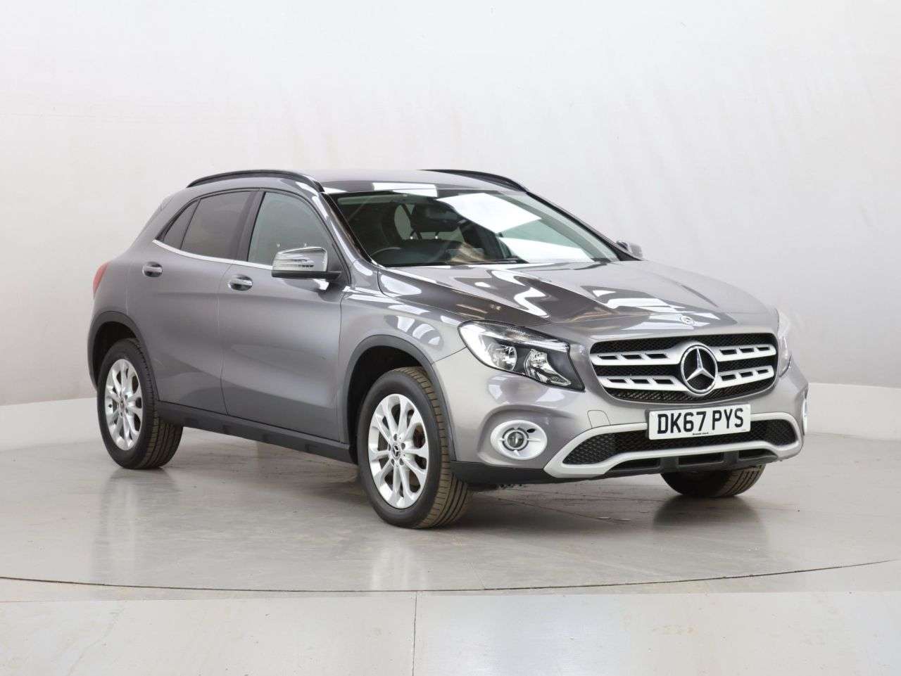 A 2017 MERCEDES-BENZ GLA CLASS 2.1 GLA200d SE SUV 5dr Diesel Manual Euro 6 (s/s) (136 ps) A 2017 MERCEDES-BENZ GLA CLASS 2.1 GLA200d SE SUV 5dr Diesel Manual Euro 6 (s/s) (136 ps)