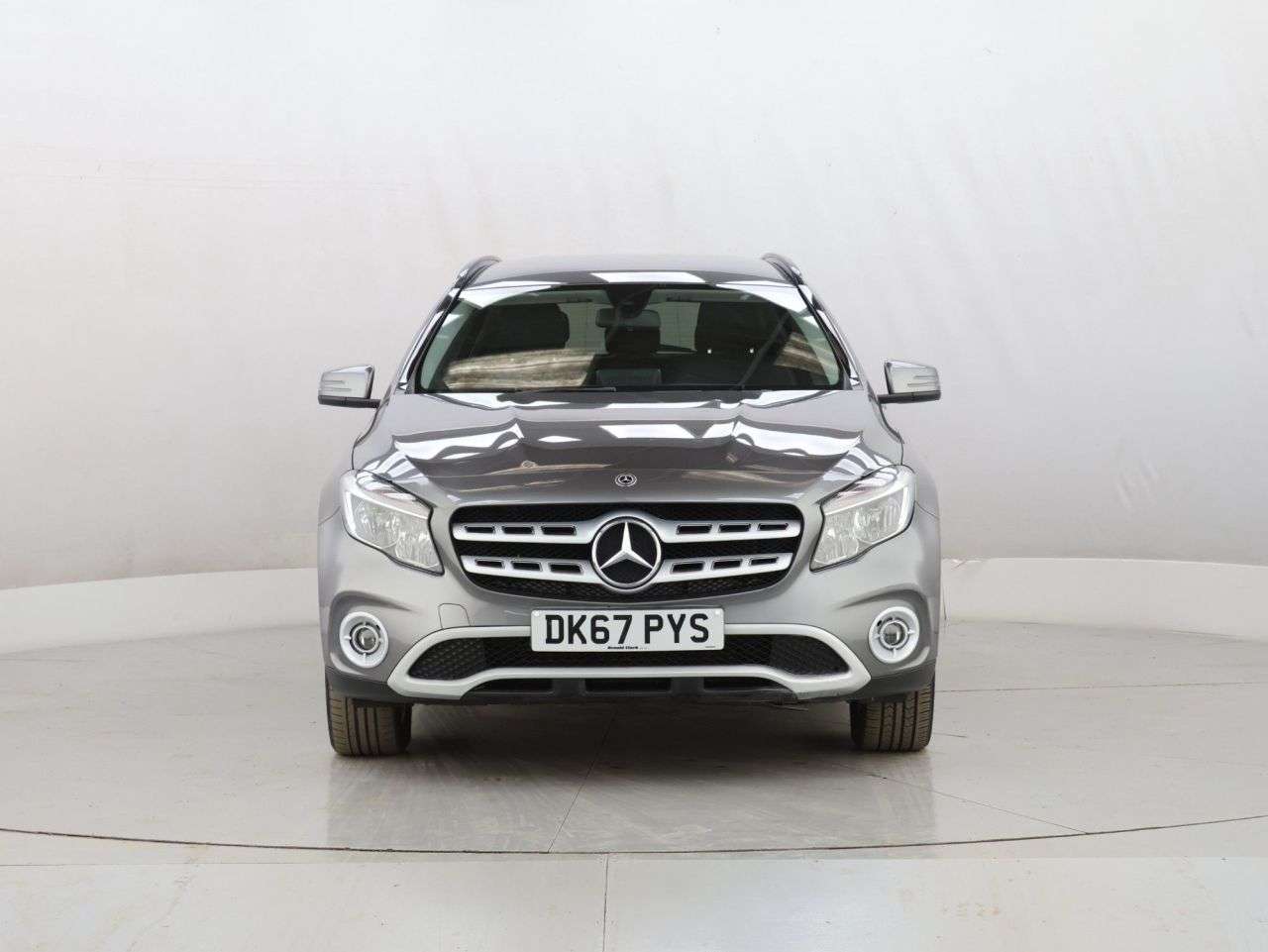 A 2017 MERCEDES-BENZ GLA CLASS 2.1 GLA200d SE SUV 5dr Diesel Manual Euro 6 (s/s) (136 ps) A 2017 MERCEDES-BENZ GLA CLASS 2.1 GLA200d SE SUV 5dr Diesel Manual Euro 6 (s/s) (136 ps)