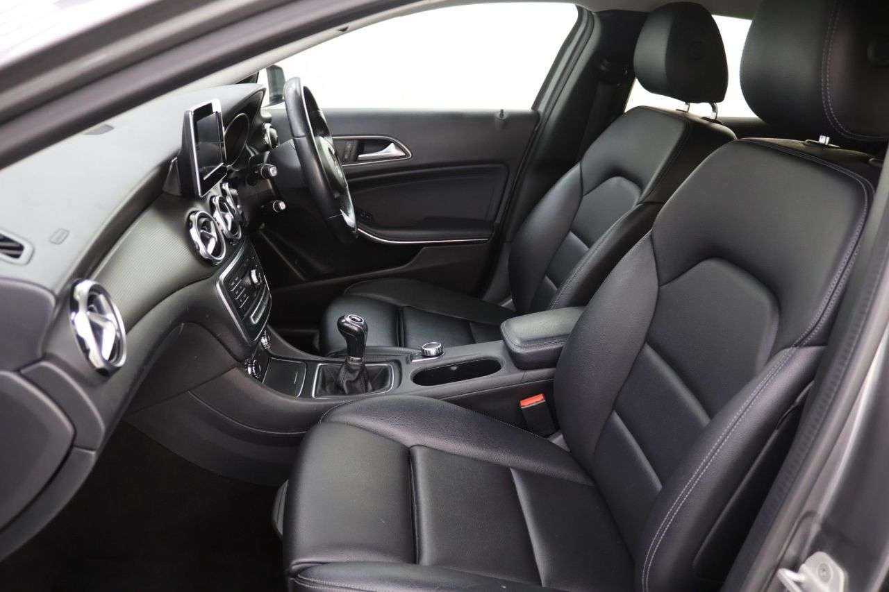 2017 MERCEDES-BENZ GLA CLASS 2017 MERCEDES-BENZ GLA CLASS