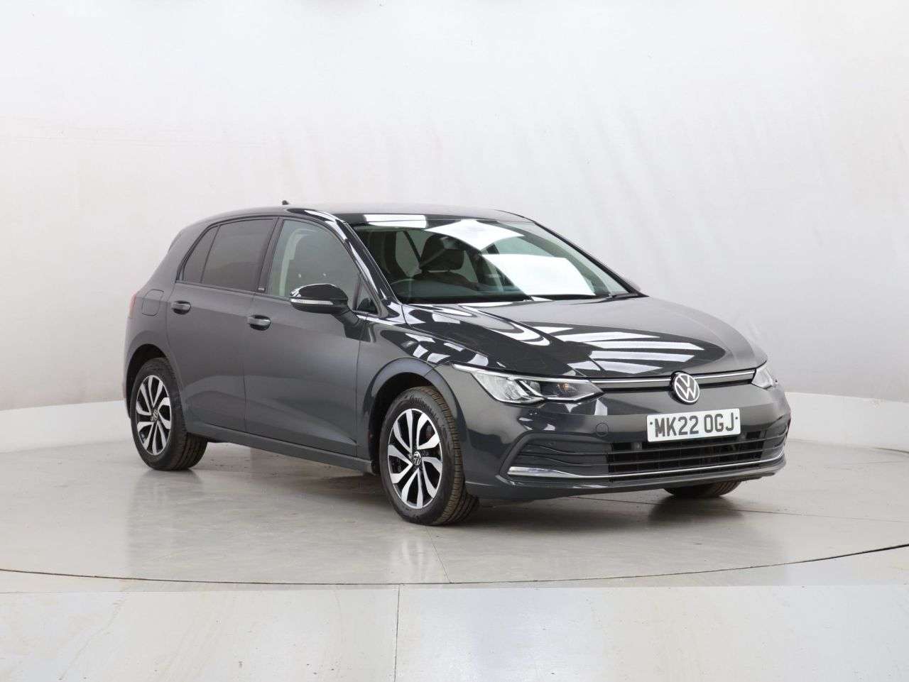 A 2022 VOLKSWAGEN GOLF 1.5 TSI Active Hatchback 5dr Petrol Manual Euro 6 (s/s) (130 ps) A 2022 VOLKSWAGEN GOLF 1.5 TSI Active Hatchback 5dr Petrol Manual Euro 6 (s/s) (130 ps)