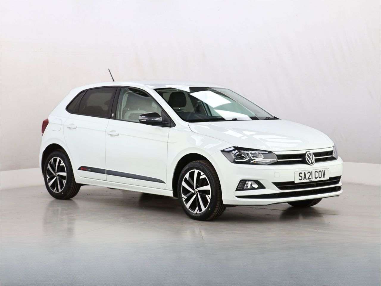 A 2021 VOLKSWAGEN POLO 1.0 TSI GPF beats Hatchback 5dr Petrol Manual Euro 6 (s/s) (95 ps) A 2021 VOLKSWAGEN POLO 1.0 TSI GPF beats Hatchback 5dr Petrol Manual Euro 6 (s/s) (95 ps)