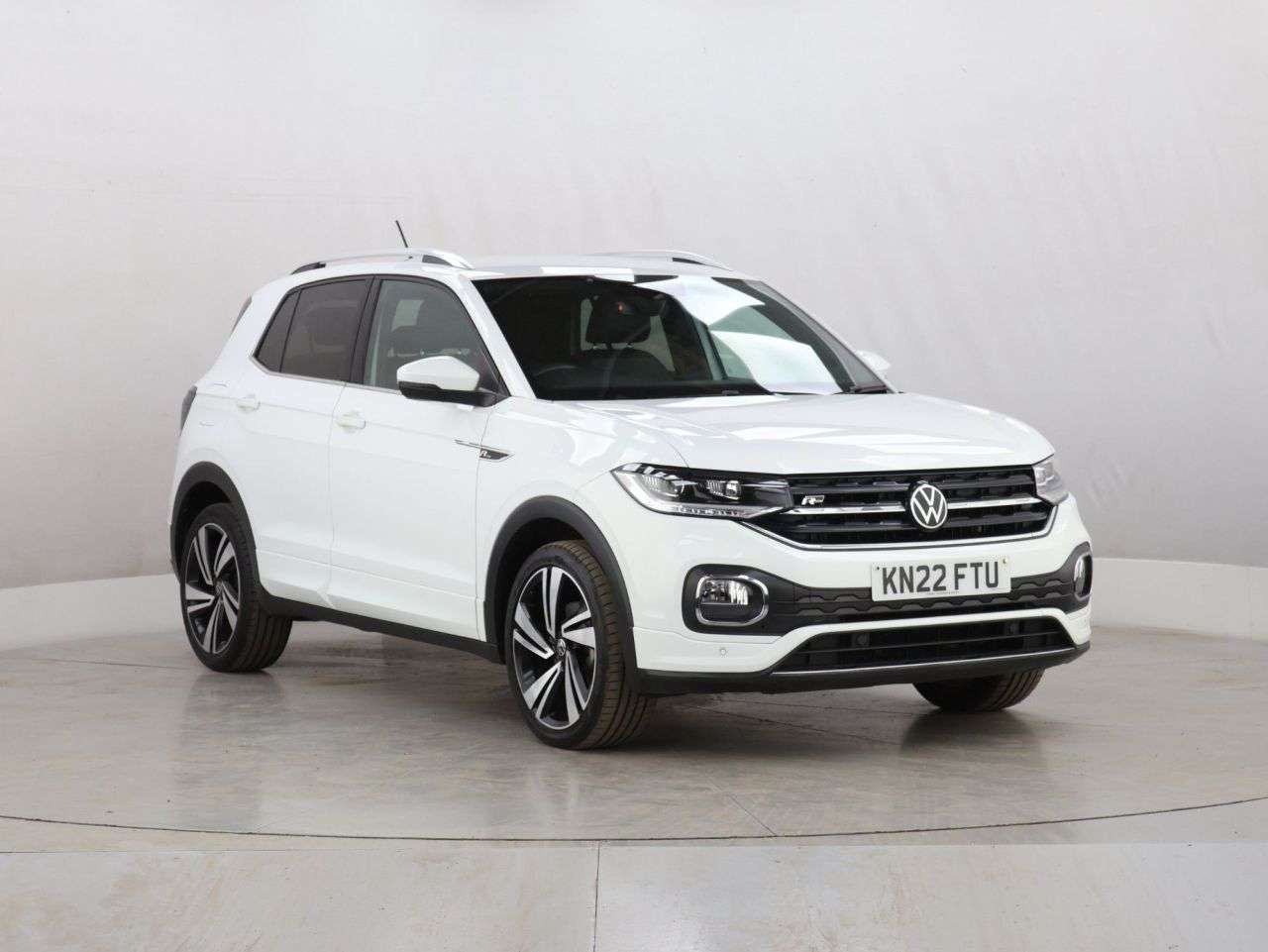 A 2022 VOLKSWAGEN T-CROSS 1.0 TSI R-Line SUV 5dr Petrol DSG Euro 6 (s/s) (110 ps) A 2022 VOLKSWAGEN T-CROSS 1.0 TSI R-Line SUV 5dr Petrol DSG Euro 6 (s/s) (110 ps)