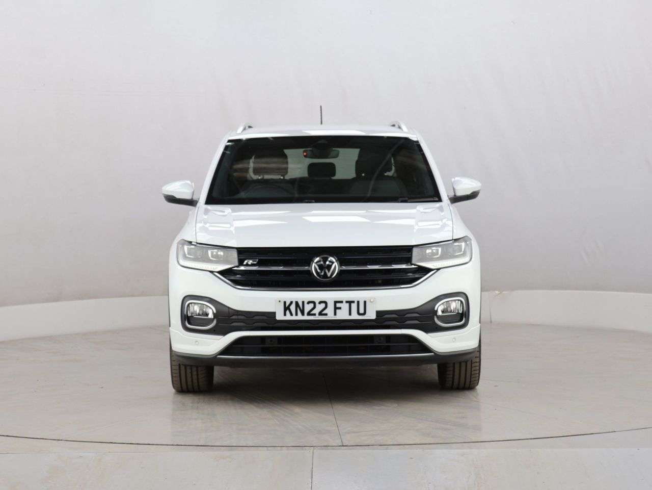 A 2022 VOLKSWAGEN T-CROSS 1.0 TSI R-Line SUV 5dr Petrol DSG Euro 6 (s/s) (110 ps) A 2022 VOLKSWAGEN T-CROSS 1.0 TSI R-Line SUV 5dr Petrol DSG Euro 6 (s/s) (110 ps)