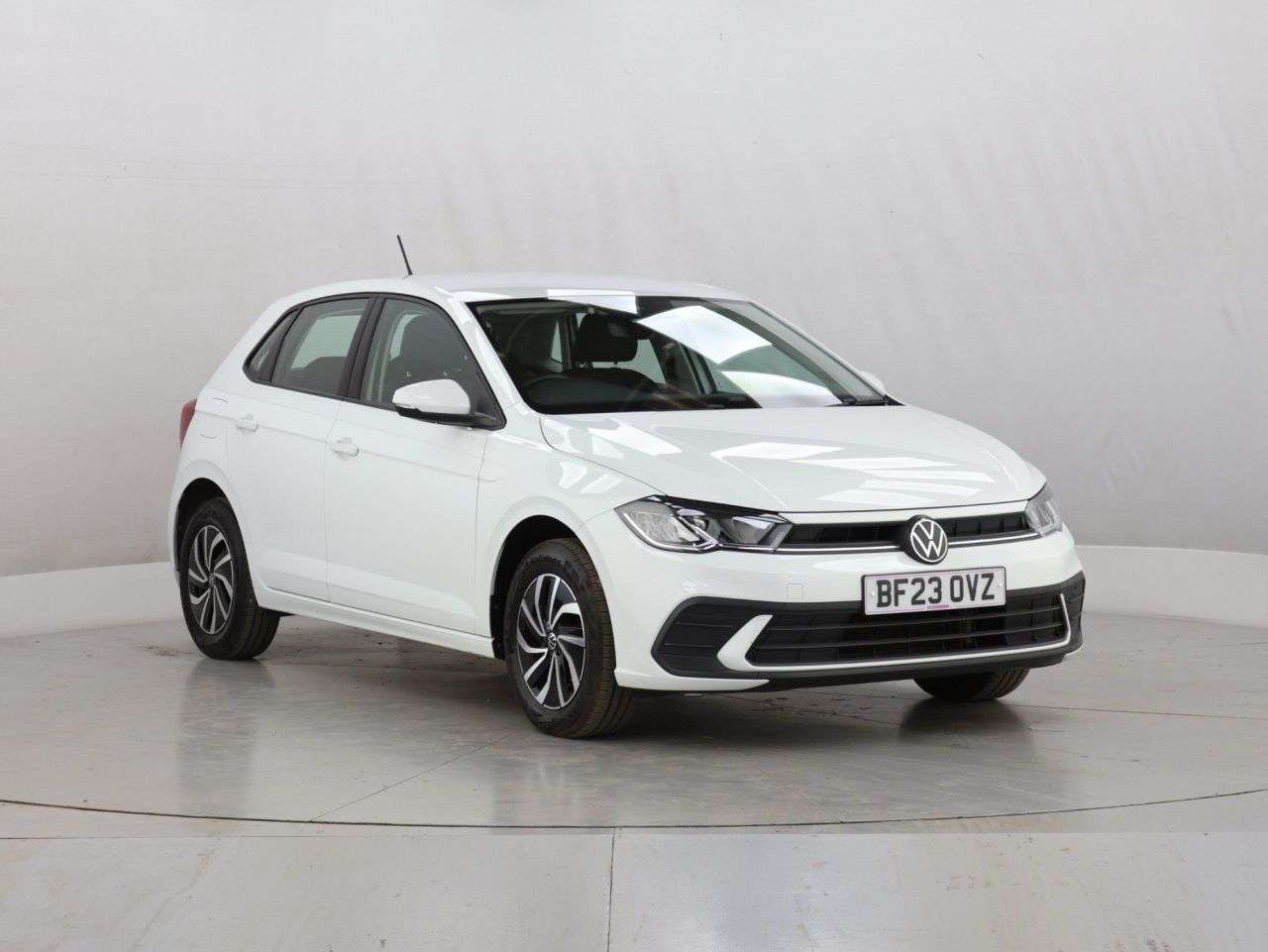 A 2023 VOLKSWAGEN POLO 1.0 EVO Life Hatchback 5dr Petrol Manual Euro 6 (s/s) (80 ps) A 2023 VOLKSWAGEN POLO 1.0 EVO Life Hatchback 5dr Petrol Manual Euro 6 (s/s) (80 ps)