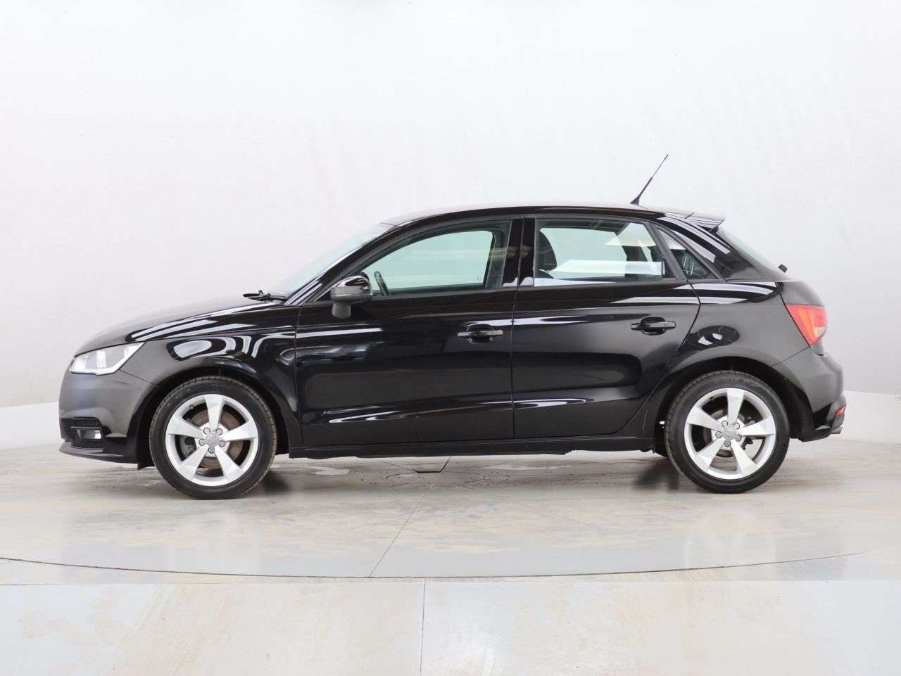 2018 AUDI A1 2018 AUDI A1