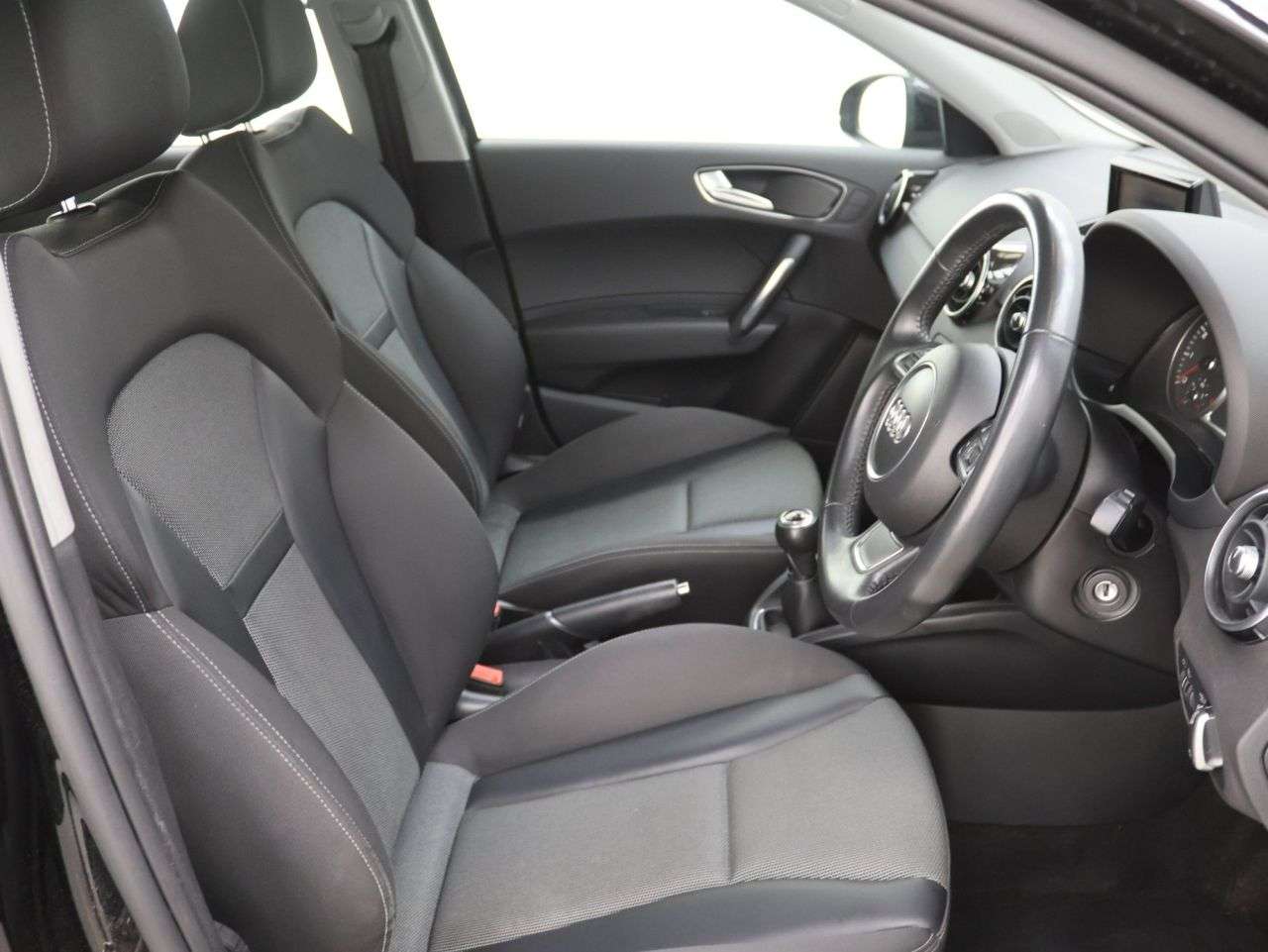 2018 AUDI A1 2018 AUDI A1
