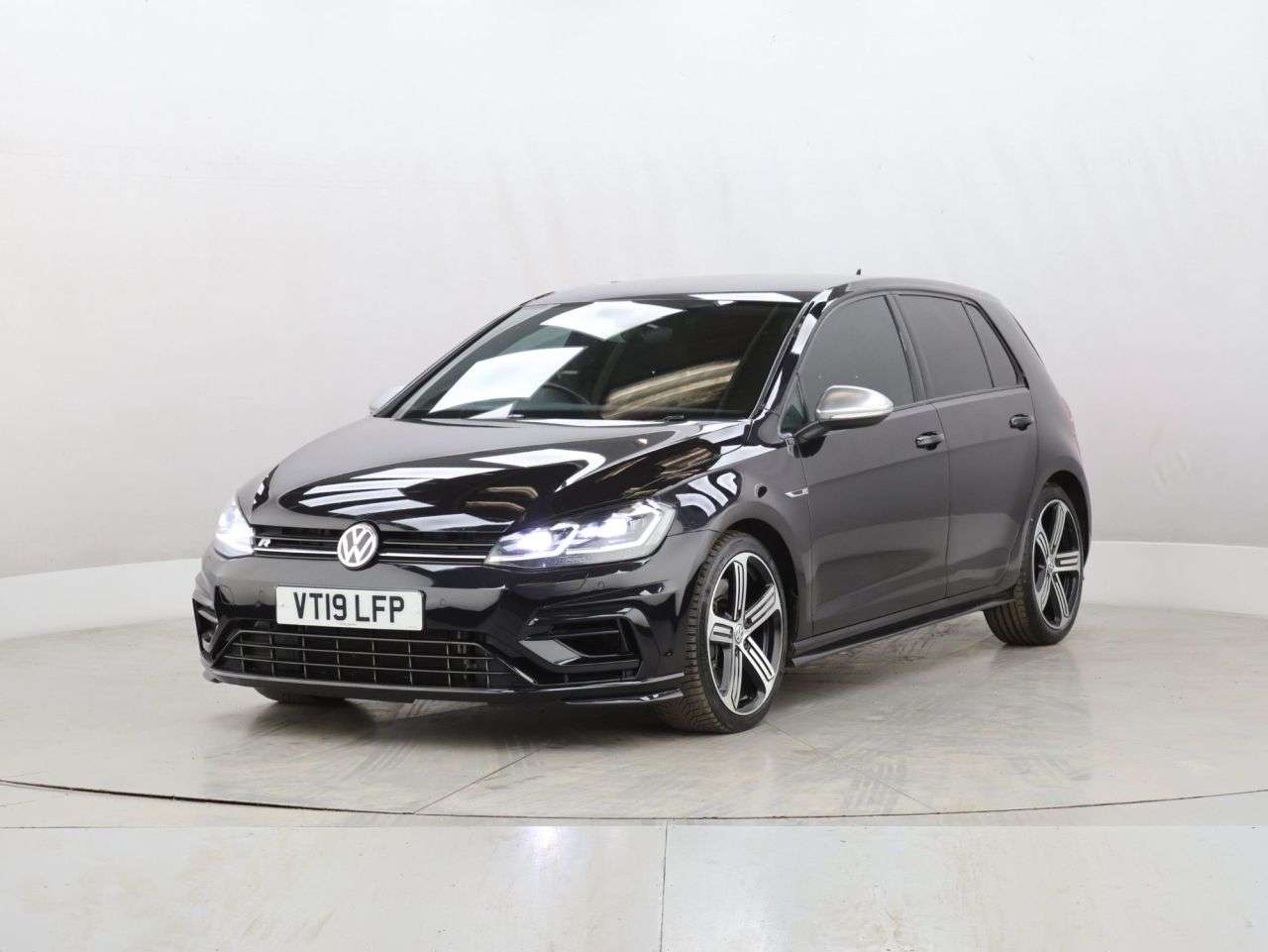 2019 VOLKSWAGEN GOLF 2019 VOLKSWAGEN GOLF