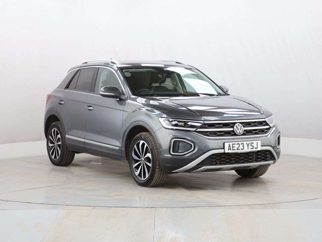A 2023 VOLKSWAGEN T-ROC 1.5 TSI Style SUV 5dr Petrol Manual Euro 6 (s/s) (150 ps) A 2023 VOLKSWAGEN T-ROC 1.5 TSI Style SUV 5dr Petrol Manual Euro 6 (s/s) (150 ps)