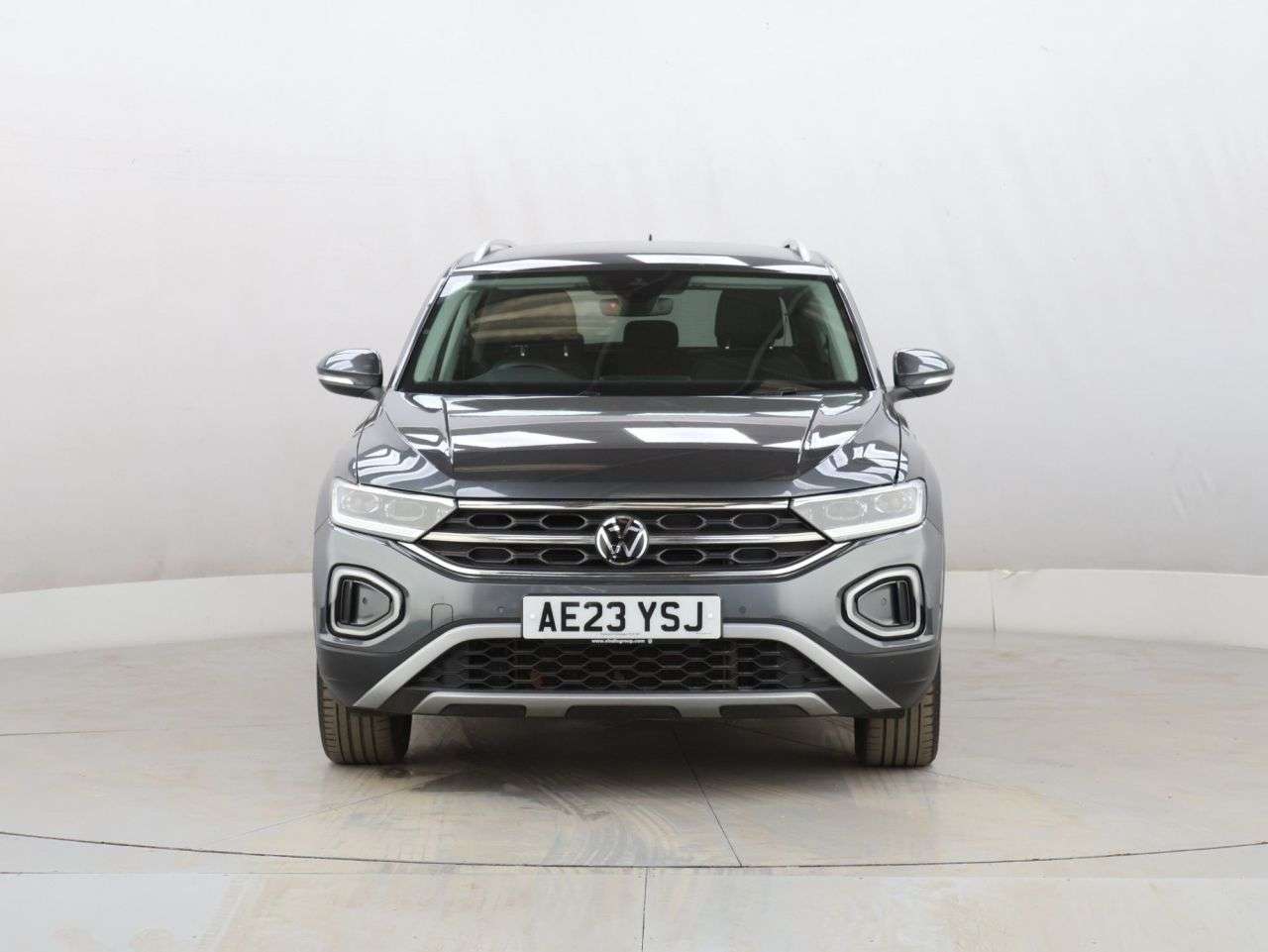 A 2023 VOLKSWAGEN T-ROC 1.5 TSI Style SUV 5dr Petrol Manual Euro 6 (s/s) (150 ps) A 2023 VOLKSWAGEN T-ROC 1.5 TSI Style SUV 5dr Petrol Manual Euro 6 (s/s) (150 ps)
