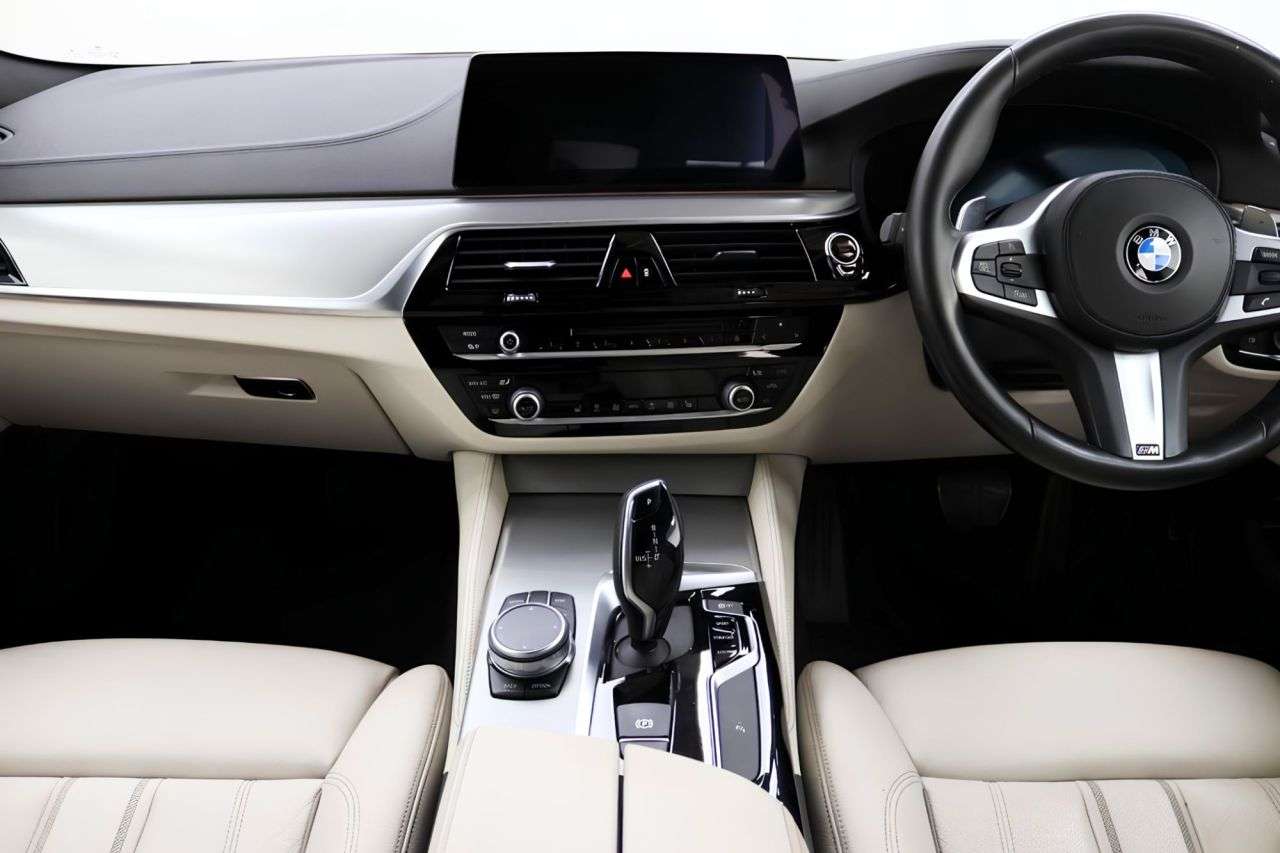 2019 BMW 5 SERIES 2019 BMW 5 SERIES