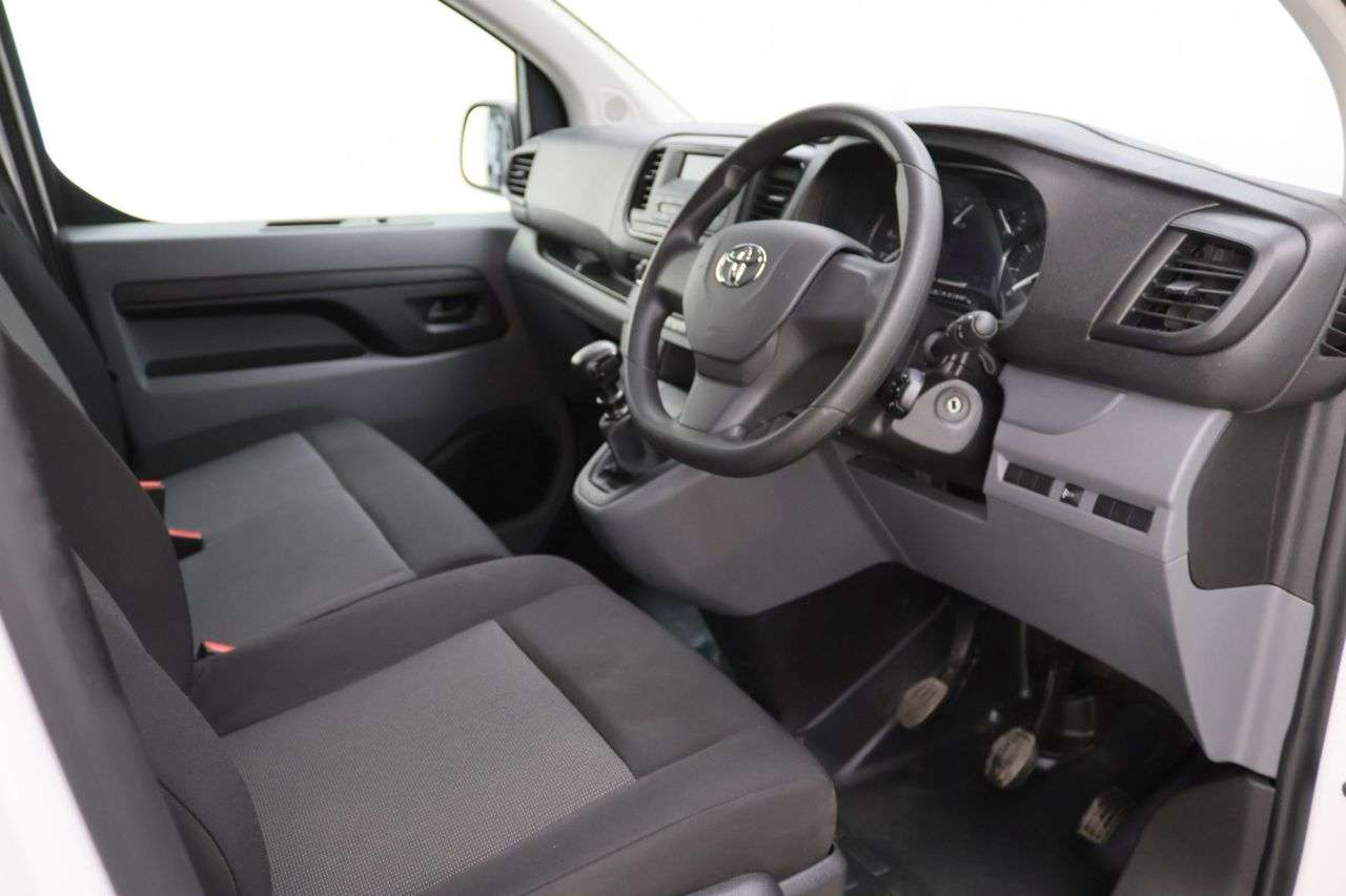 2022 TOYOTA PROACE VERSO 2022 TOYOTA PROACE VERSO