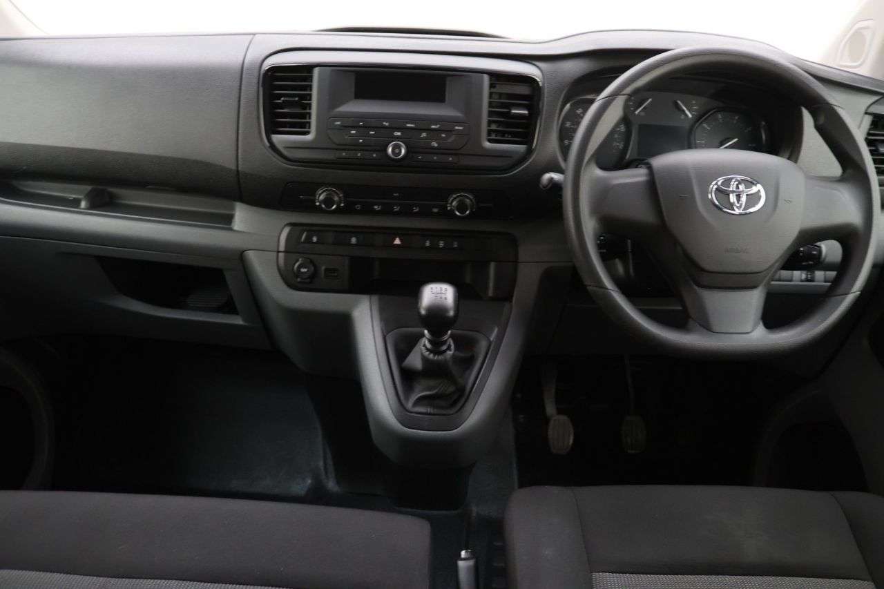 2022 TOYOTA PROACE VERSO 2022 TOYOTA PROACE VERSO
