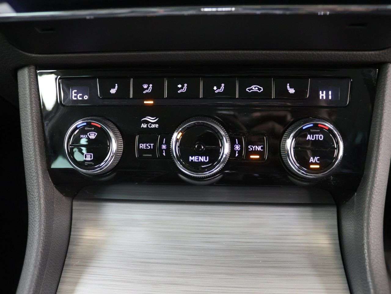 2021 SKODA SUPERB 2021 SKODA SUPERB
