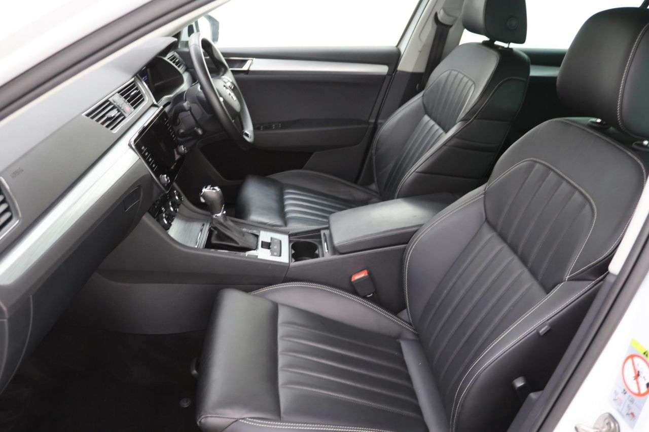 2021 SKODA SUPERB 2021 SKODA SUPERB