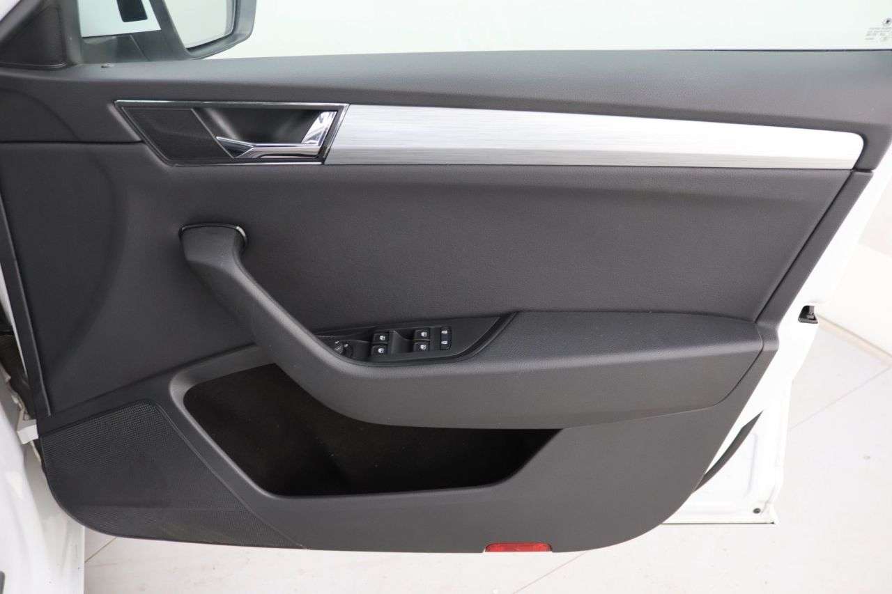 2021 SKODA SUPERB 2021 SKODA SUPERB