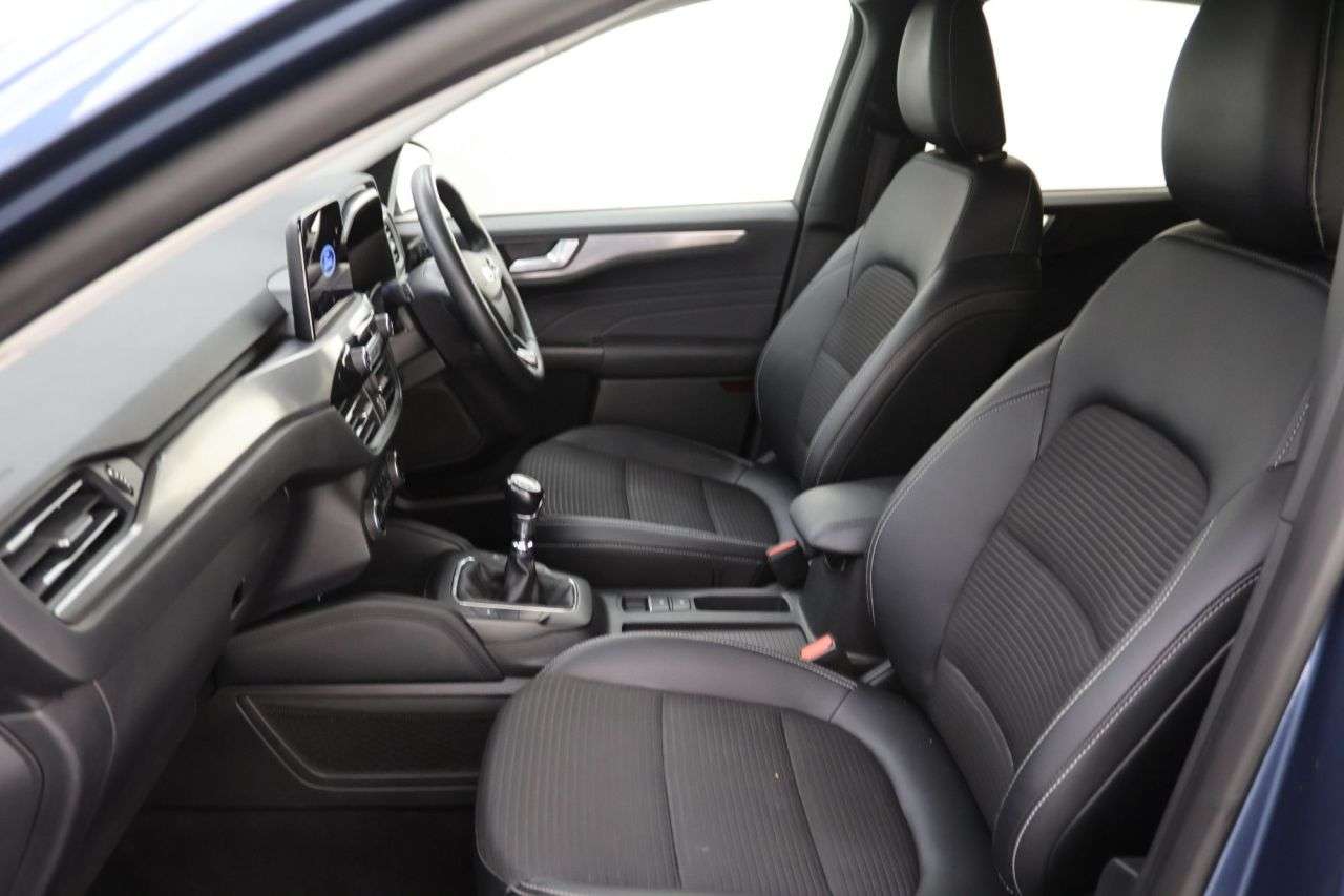 2022 FORD KUGA 2022 FORD KUGA